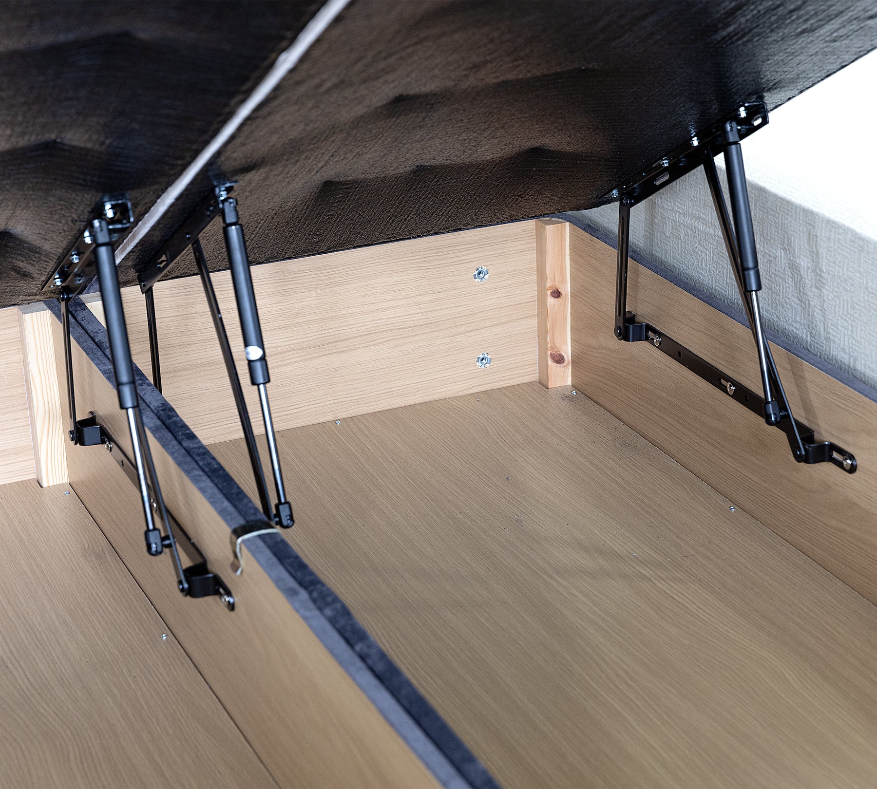 Minimus Chesterfield Bed Frame